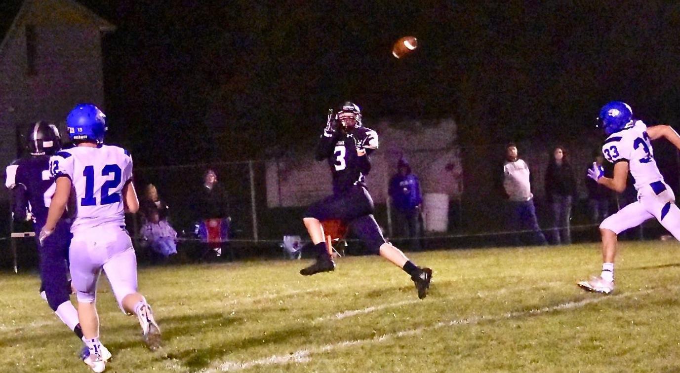 A-W's Tuker Miller catch
